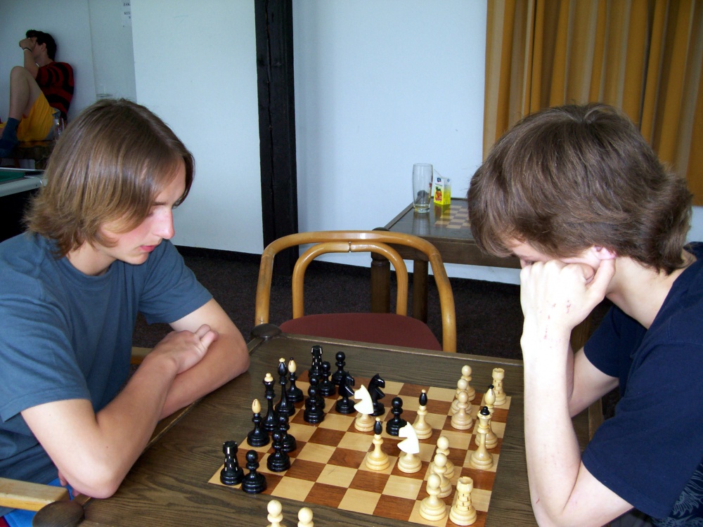 Nad partičkou šachu